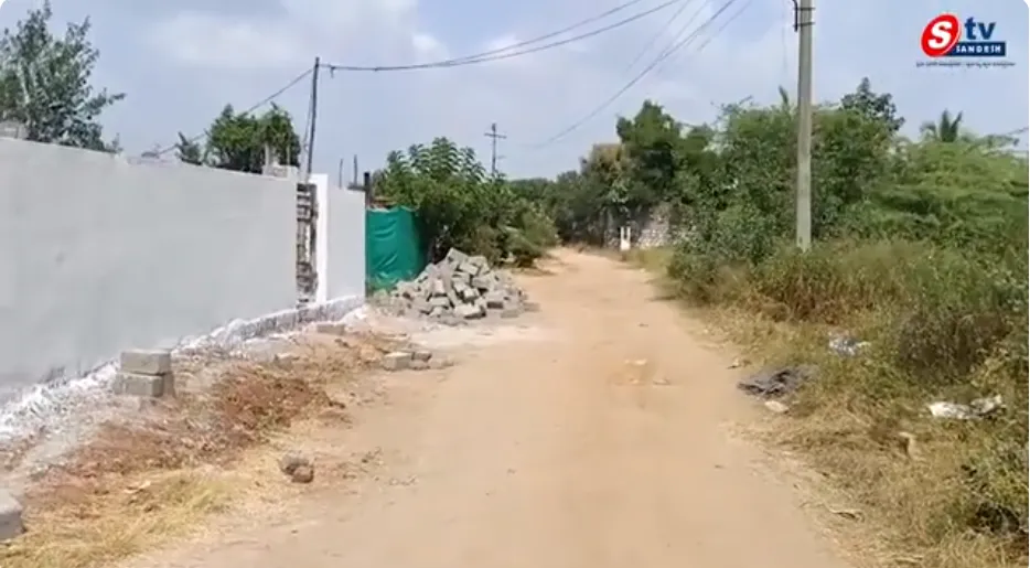 దుండిగల్ పల్లవి ఆశ్రమం వద్ద ప్రభుత్వ స్థలంలో అక్రమ నిర్మాణాలు?Illegal Construction On Survey 353,354